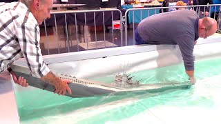 LONG RC SUBMARINE IN ACTION//RC ACTION IN THE WATER//RC SUBWATER ACTION