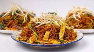 Khua Mee: Fawm Qaab Zib [NonStir Fried Sweet Noodle Version]