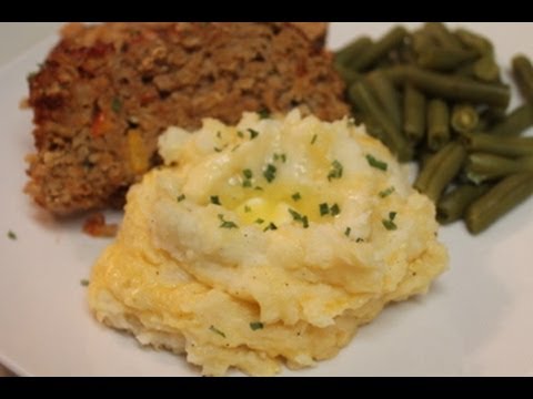 cheddar-garlic-mashed-potatoes-|-i-heart-recipes