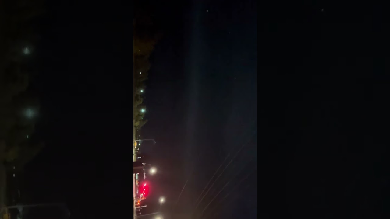 Severe thunderstorm moving through Willard, Missouri