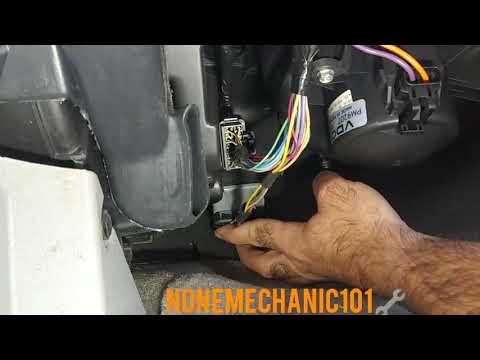 2007 Saturn Vue A/C Heater Blower Motor Resistor Replacement