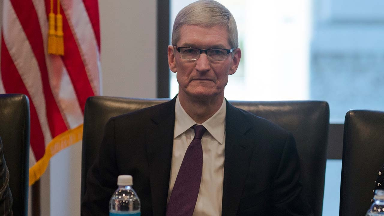Tim Cook says he tried to persuade Trump not to leave the Paris agreement but it wasn't enough