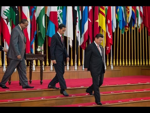 Video Chủ tịch Sang chụp ảnh dưới lá cờ vàng ba sọc đỏ - youtube