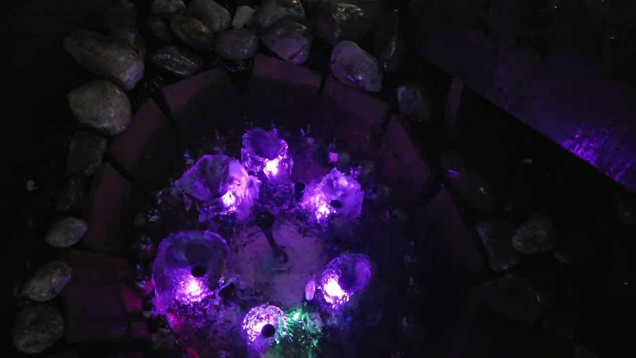 HomeMade Fountain Show: Happy Xmas (War is Over) by Shinedown