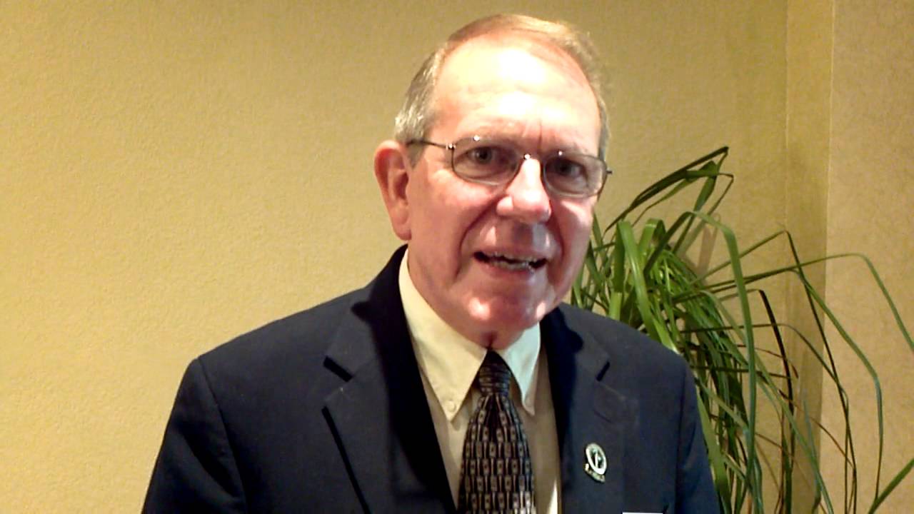 Thom's Executive Moment with Tupper Jones