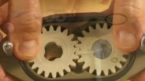 Carpigiani K3 series cleaning video - Reassembling of the Mix Pump and Pressure Pipe