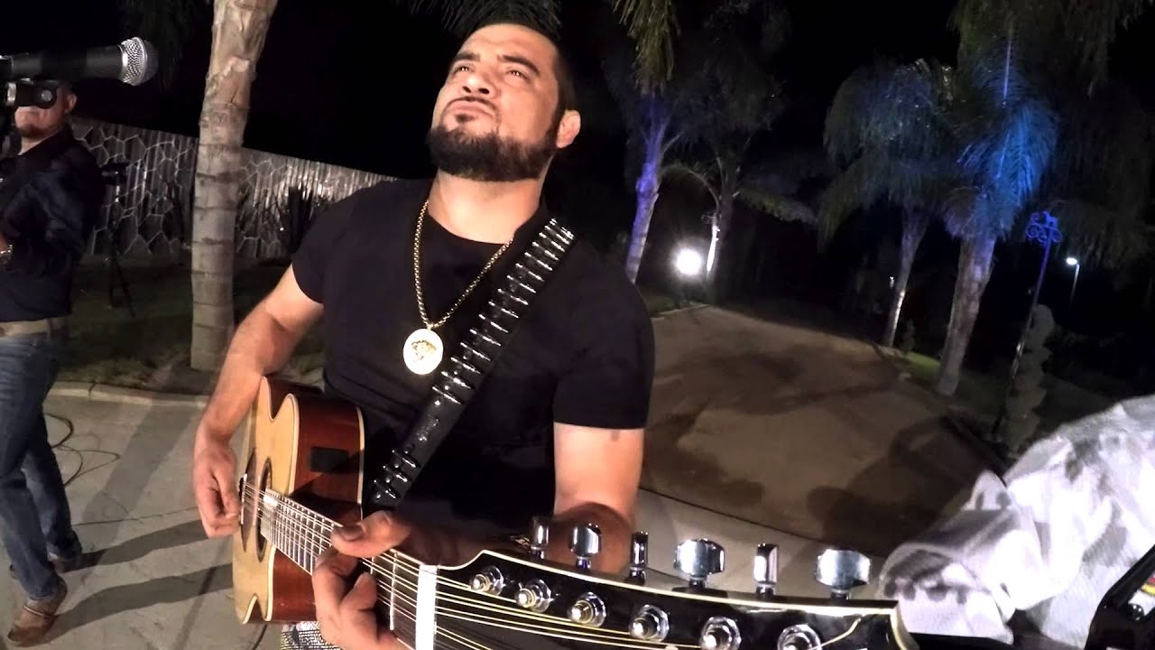 Los Dareyes - El Niño Beltran (video en vivo)