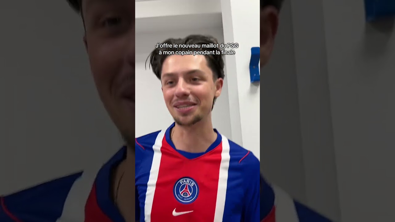 J’offre le nouveau maillot du PSG à mon copain pendant la finale (je crois qu’il est content #Shorts