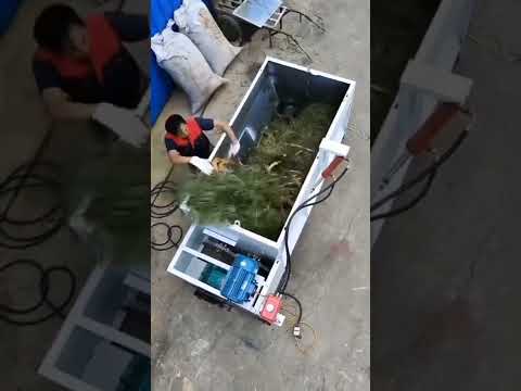 طحن وخلط الكمبوست أو سماد عضوي