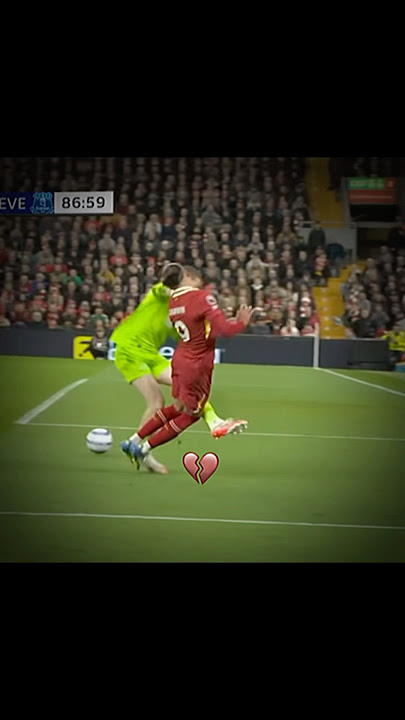 Blud got payed🤑#hearttrend #edit #football #funk #liverpool #darwinnúñez #evertonfc #yellowcards