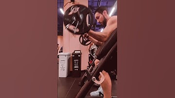 Curl biceps agarre prono en predicador