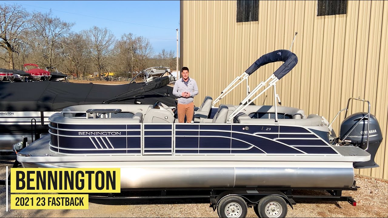 Review of the 2021 Bennington 23 Fastback Timeless Charm Blended with