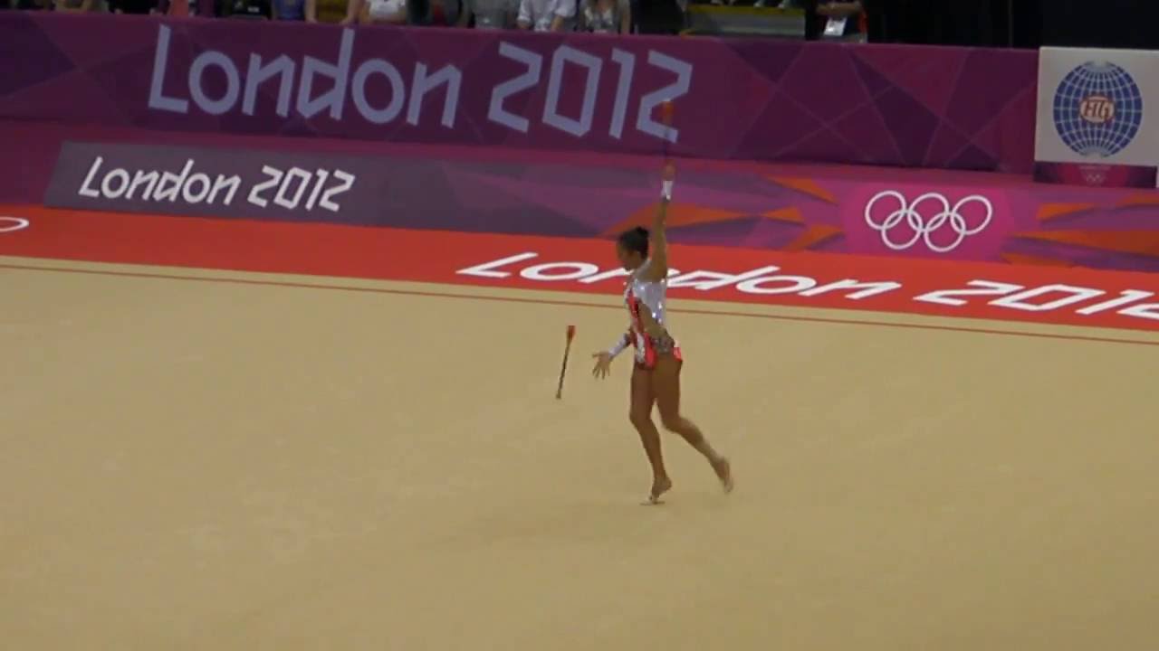 Rhythmic Gymnast Aliya Garayeva from Azerbaijan, in the finals of 2012 Olympics(with ball).MP4