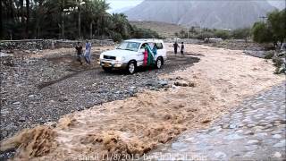 أمطار جنوب سمائل الغزيرة ( سلطنة عمان ) وجريان الشعاب والأودية 11 أغسطس 2013