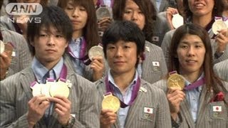【五輪】「声援に感謝」日本選手団が解団式（12/08/15)