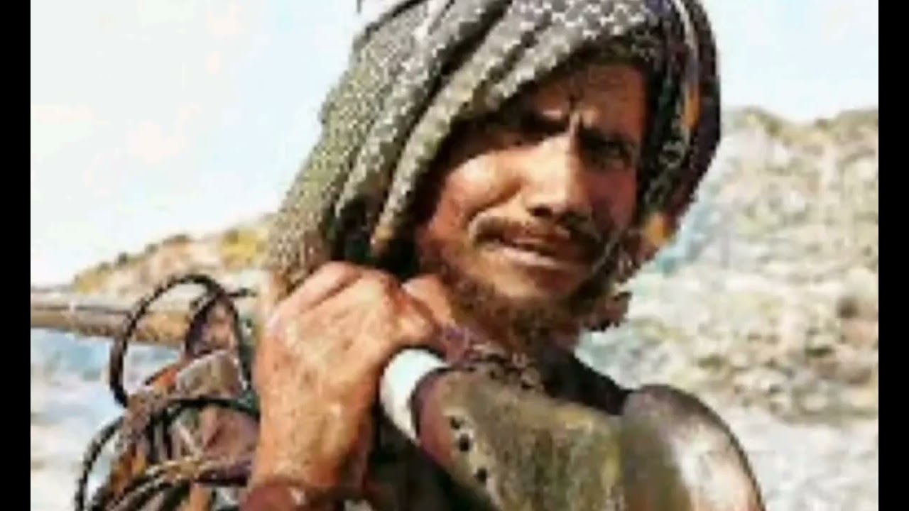 قصة : صاح الراعي القوم باغتونا ألحقوا حلالكم!!