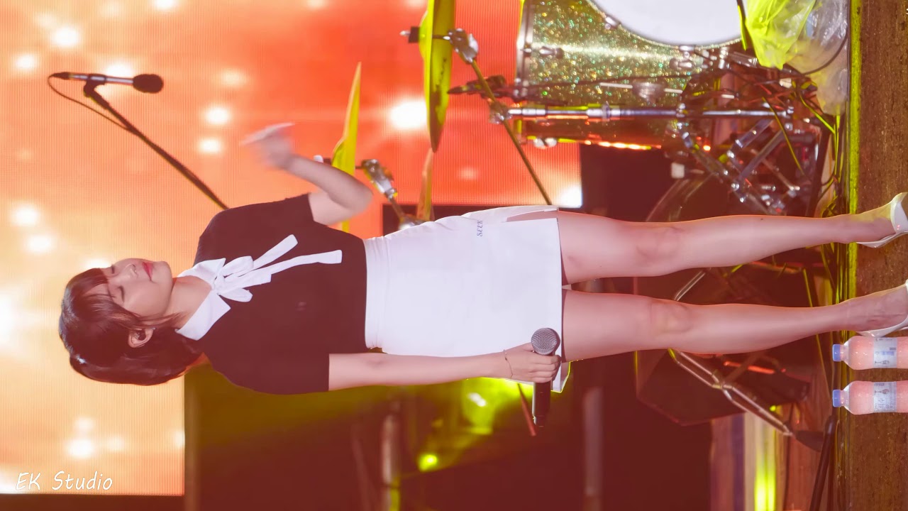 170728 아이유 직캠 Palette IU Fancam