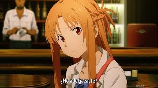 Asuna le pregunta a Kirito si ha adelgazado - Sword Art Online Alicization Episodio 1