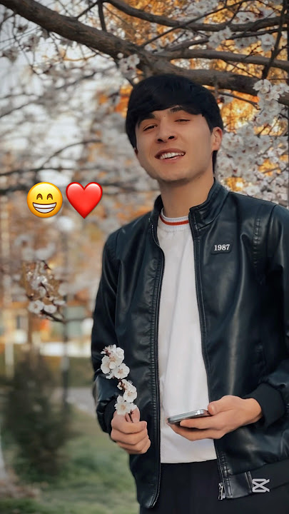 Jinsiy Rebeka Linares oz sevgilisiga anal jinsiy aloqani beradi