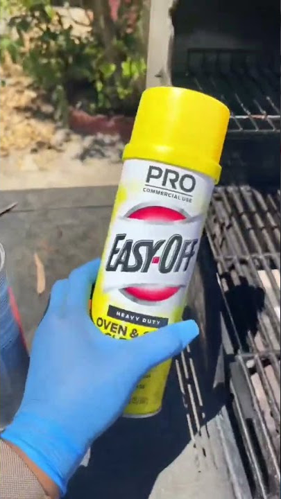 How to clean a grill #shorts #cleaningtips #grill #cleaningmotivation