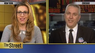 Gold Higher as Oil Firms Up; Commodities Are 'Very Close to a Bottom' – Senior Trader