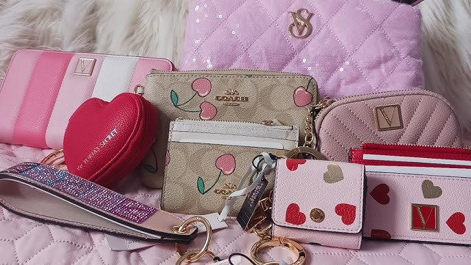 🎄VlogmasDay9: New Victoria Secret Pink Bag, Wristlet Haul & What