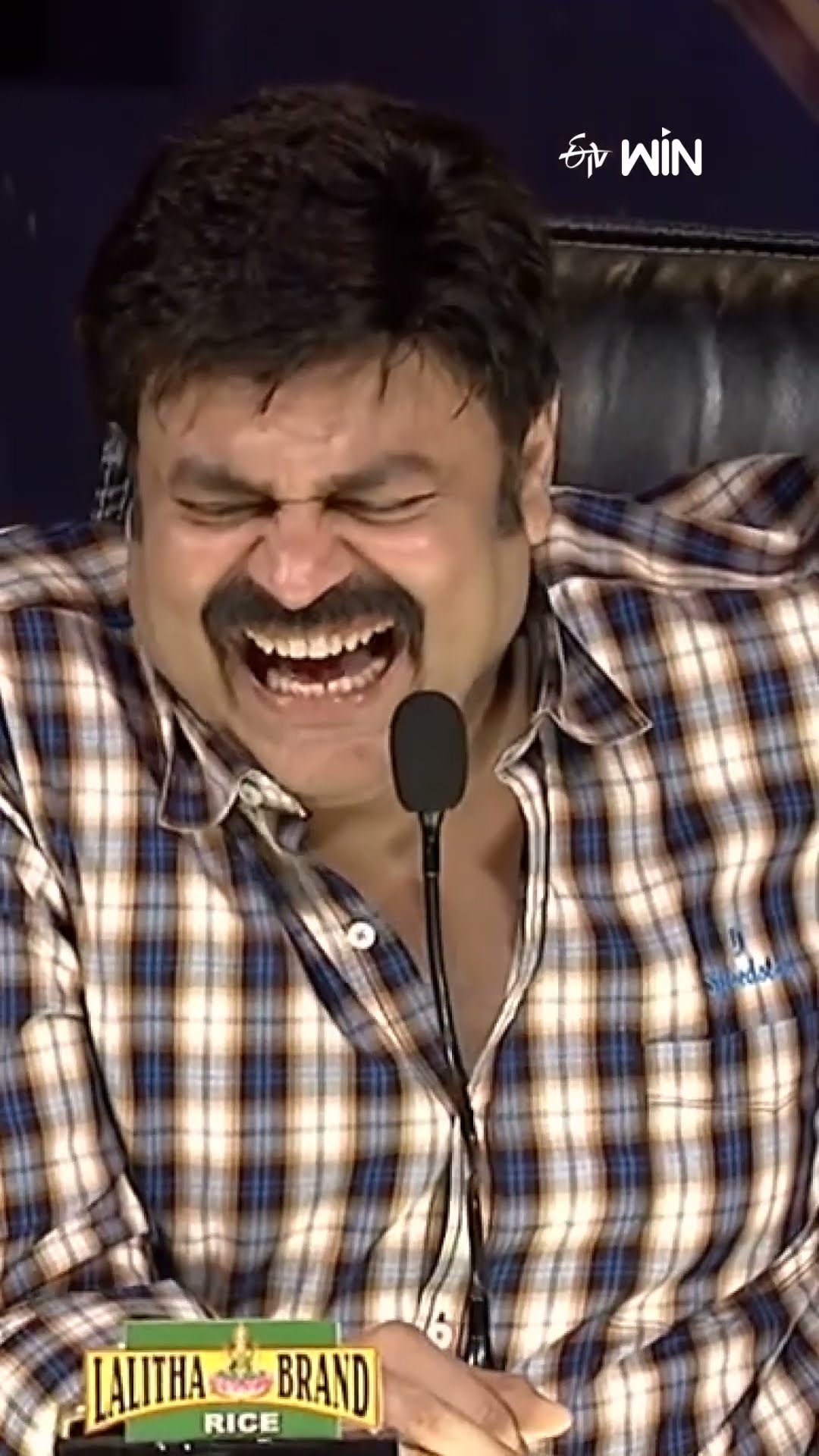 ఈ నడుముకి వడ్డాణం చేయించాలంటే ప్రభుత్వం దగ్గర నున్న నిధులు కూడా సరిపోవు..! #jabardasth #hyperaadi
