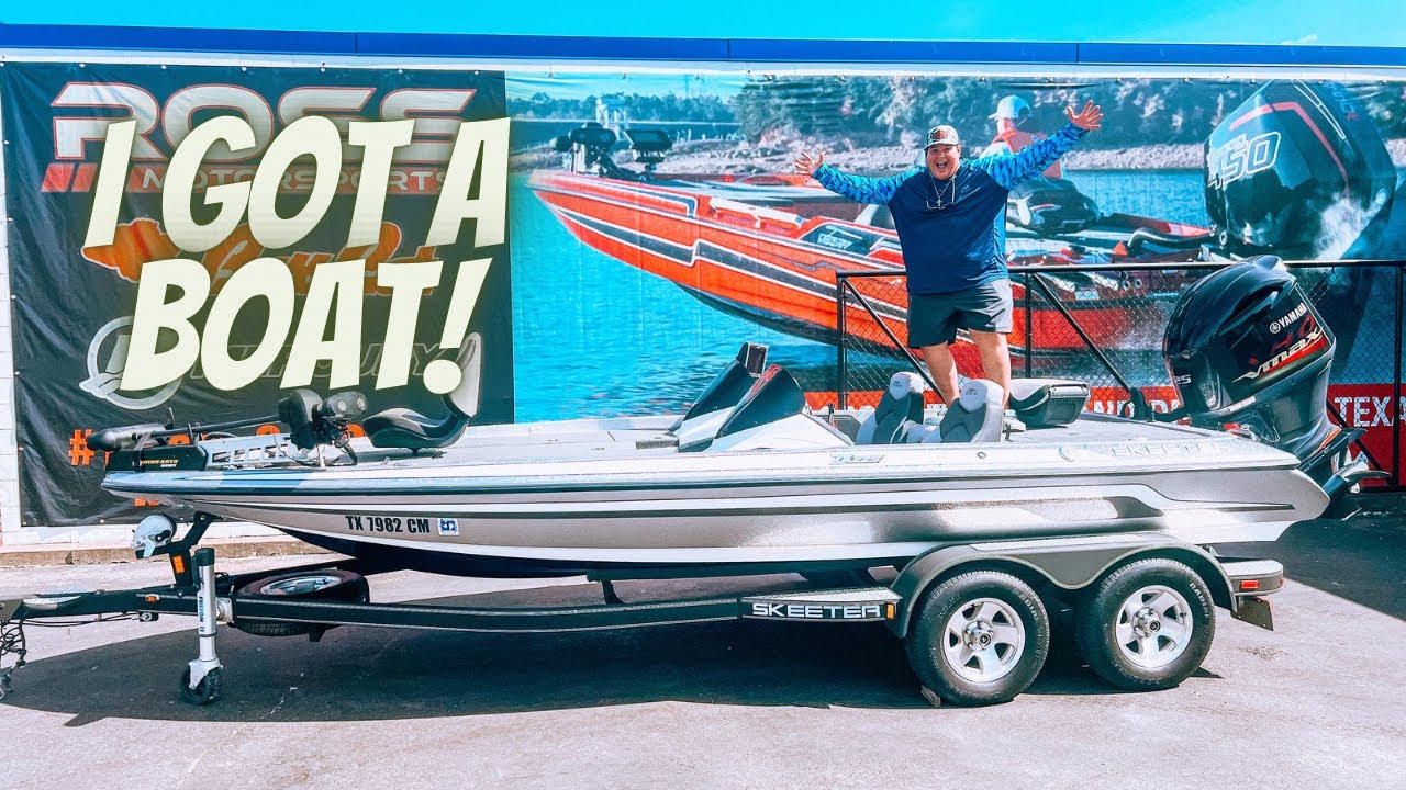 MY 1ST BOAT | BOAT TOUR | 2015 SKEETER ZX225 - YouTube