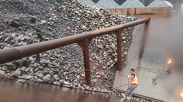 Barge unloading 2500 tons of cobblestone and ore - Smooth, relaxing flow