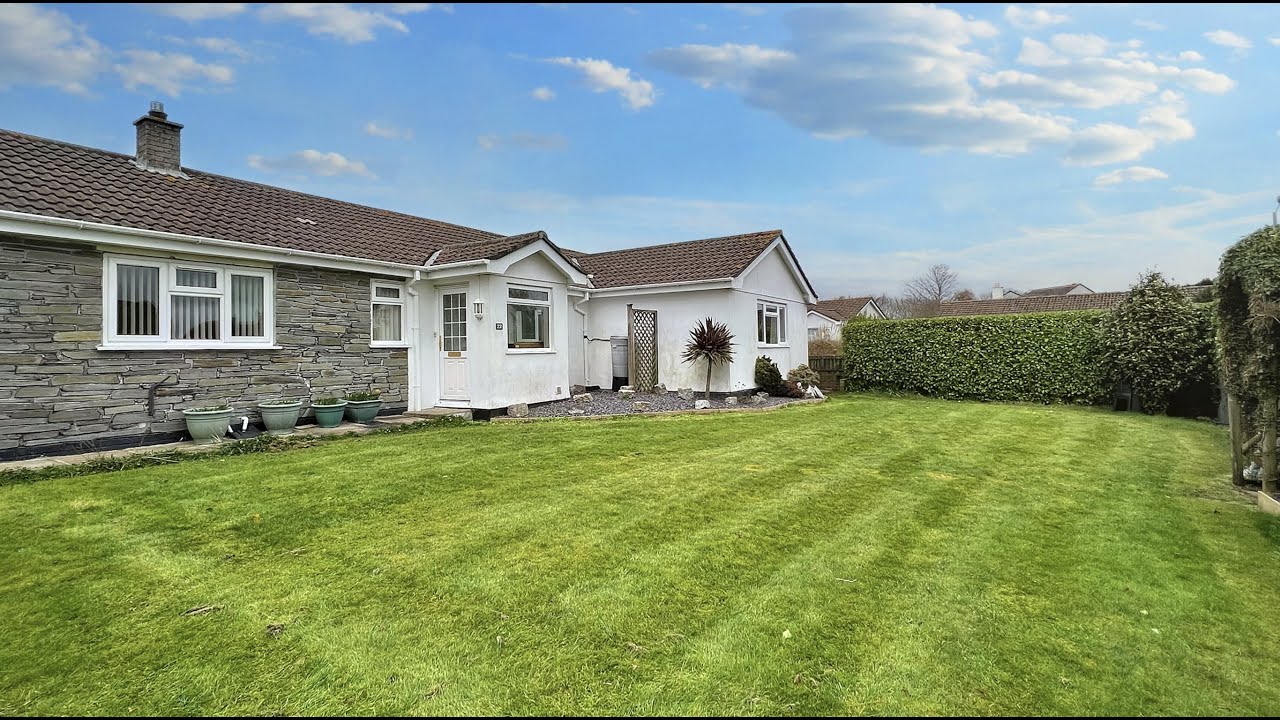 Video Tour 22 Avenue, Helston YouTube