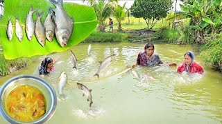Catching fish from the pond at home and cooking it with summer vegetables and making dal bran taw...