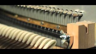 Video voorbeeld van "Introducing UNA CORDA - a new prepared piano | Native Instruments"