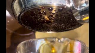 Example of negative flow or reverse flow in espresso