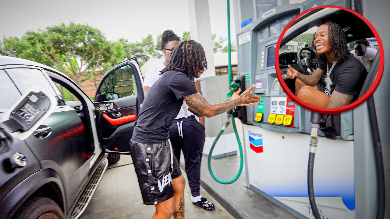 I Had Jazz Think I Put Diesel Gas In Her Truck... 😰 *SHE PULLS UP*