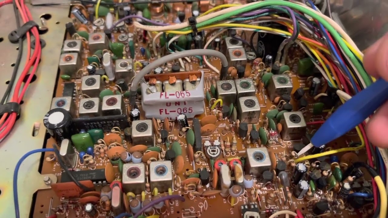 Uniden Washington. Repaired, re-capped and aligned.