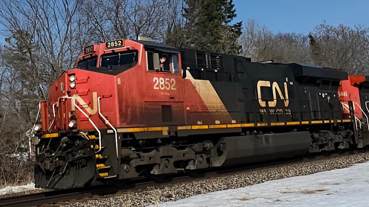 Canadian national westbound E271 2852+2646 Morrice Michigan February 14 2026