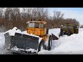 Трактор Кировец. Жесть, всё забило. Пробиваемся на дальнюю скважину.