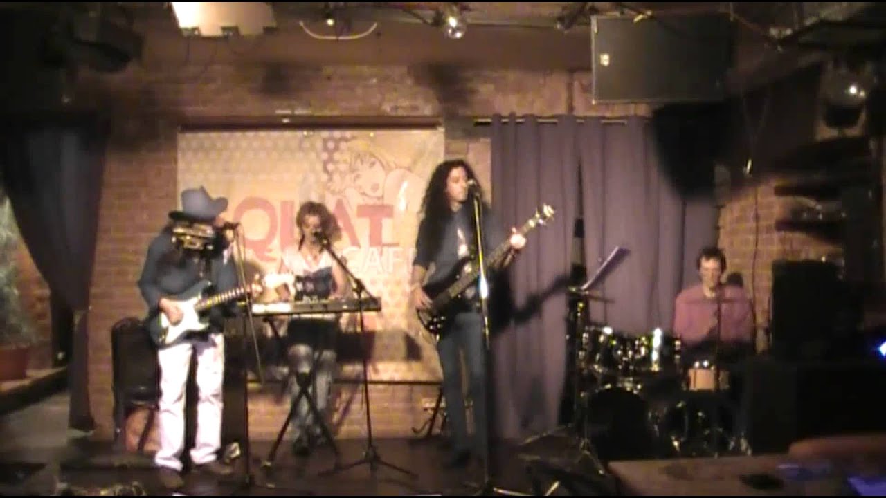 Super Duper - Скажи, куда мне без неё (Squat cafe live)