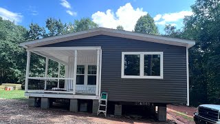 New Clayton Home Southern Bell Already Falling Apart? | 🚣🏻‍♀️Water Damage + Door Issues
