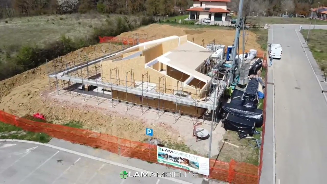 Ville in legno in costruzione