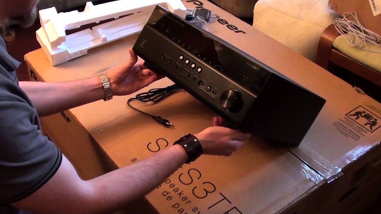 Unboxing Yamaha RX-V 673 (Rus) - YouTube