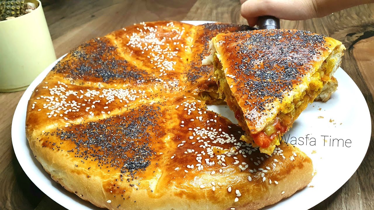 فطيرة محشية في الفرن بحجم عائلي لذيذة لوجبة الفطور أو العشاء 😋😋