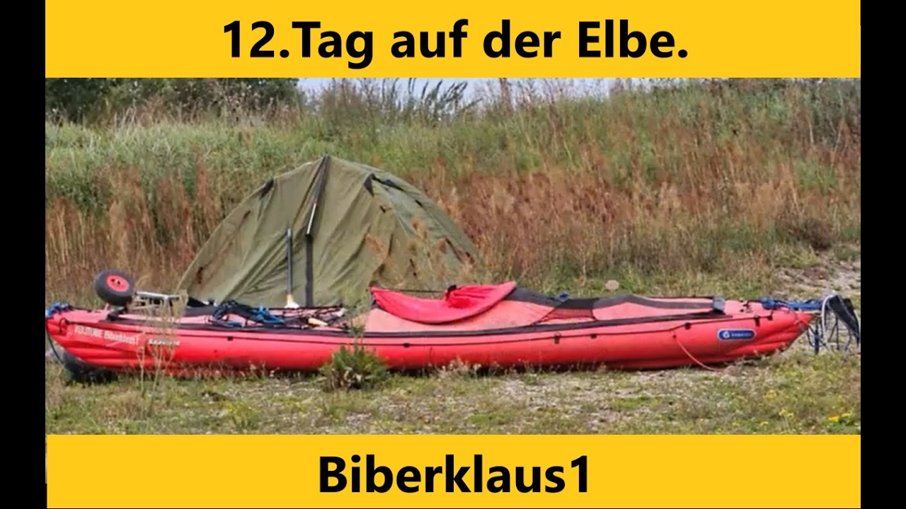 Tag 12:  Ein Mann paddelt allein mit einen Kajak auf der ElbeVon Simirice (CS) bis Wittenbrge(D)