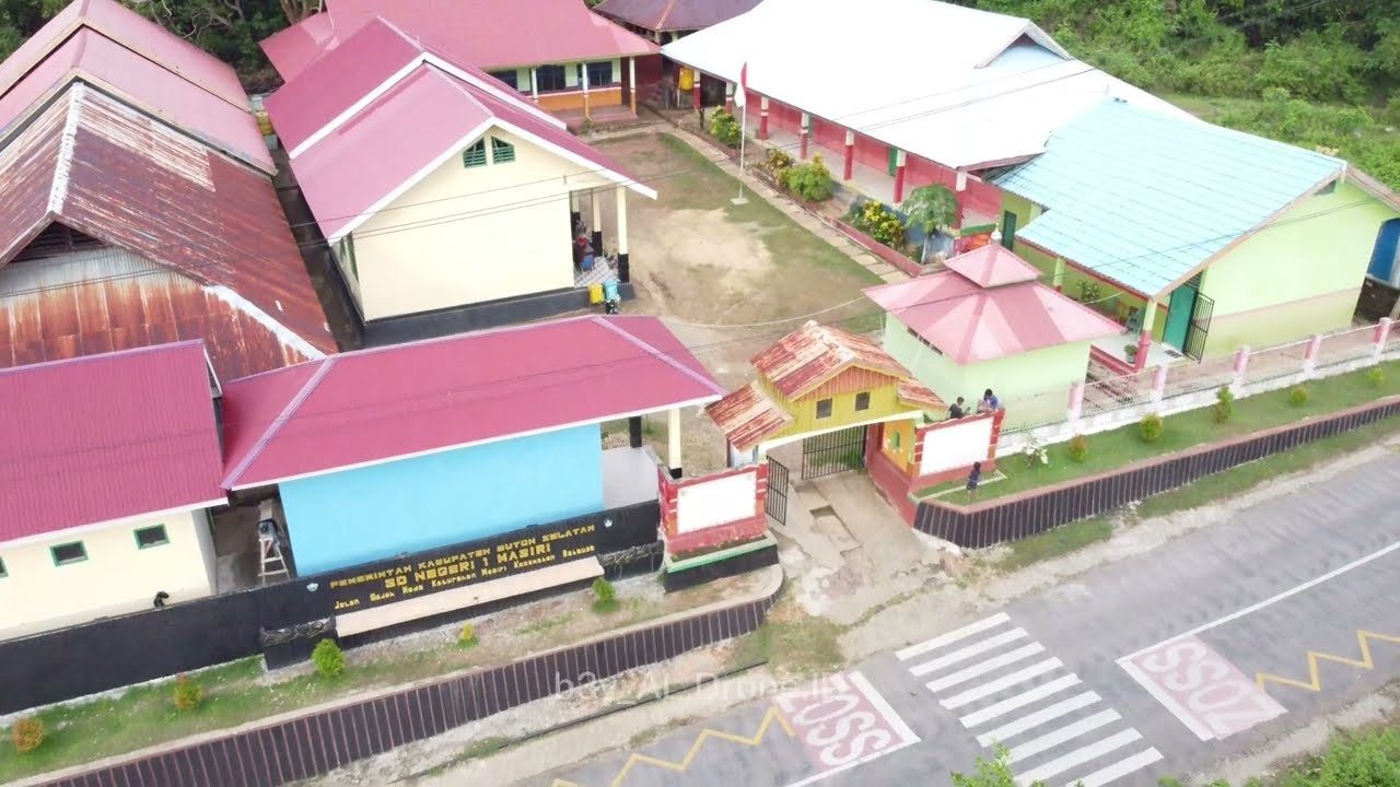 SEKOLAH PENGGERAK SDN 1 MASIRI(Cover Kikan Namara dan Eka Gustiwana - Pelajar Pancasila DJI MINI 2