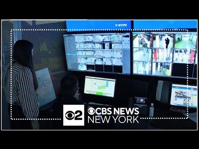 Exclusive Cbs New York Goes Inside Nypd Transit Bureau Command Center