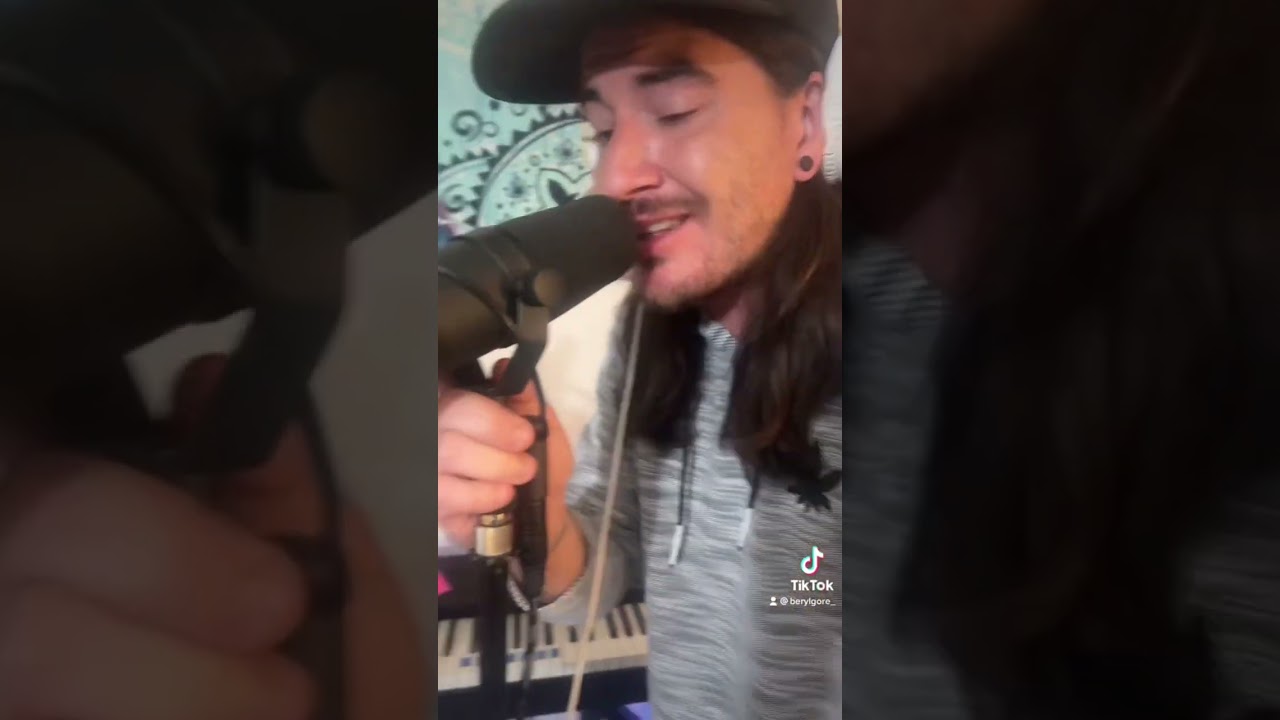 Watch Beryl Gore recording vocals for this new track (Grow). New EP coming soon 🤙 on YouTube Watch Beryl Gore recording vocals for this new track (Grow). New EP coming soon 🤙 on YouTube