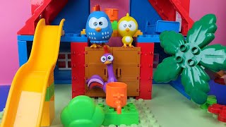 Brincando De Casinha Com Galinha Pintadinha, Pintinho Amarelinho E Galo Carijó