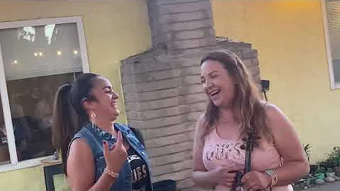 Sandra Guevara y Gabi Negrete Yo