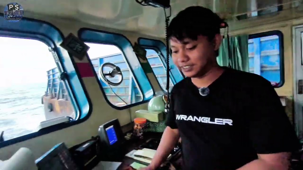 Daily Activities of Ship Crew, Kegiatan Pagi Hari yang Dilakukan Crew Kapal. 