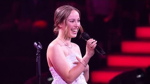 Carlotta Bach sorgt mit "Ave Maria" für Gänsehaut und Tränen